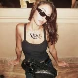 closed 𝘃 𝗲 𝗻 𝘀