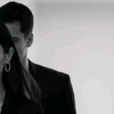 مُتيَّمْ •