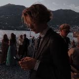 Лэс даёт Ньютмас.