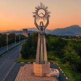 Sunset Avenue ⚪️🔴🟡