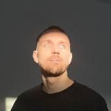 Слава Демиш пишет обо всём подряд