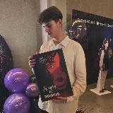 питерс читает