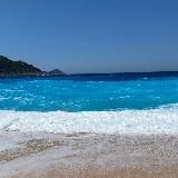 Сбежали к морю