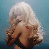 je t'aime sabrina carpenter. 🐾