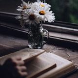 شاعری روح کھینچ لیتی ھے