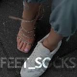 Foot teen girl