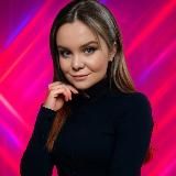 Даша - дизайнер WB | нейросети