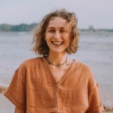 Свободолюбивый психолог Алена Чалова Chat