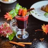 Глинтвейн с клубникой