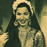 عصافير السلف تتمكيج بطاريج ٌ