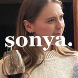 соня.