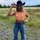 D A N I E L L E C O O P E R 🌸🍑