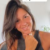 Surfeando la ola 🌊🏄🏻‍♀️