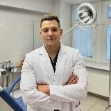 Урогинеколог Артём Чернушенко