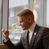 zapevalov•wine